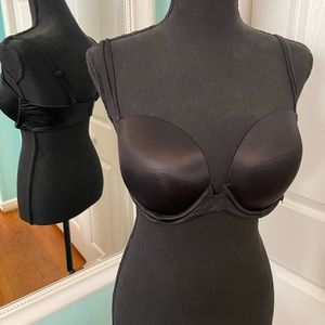 Victoria's Secret Convertible / Strapless Bra
